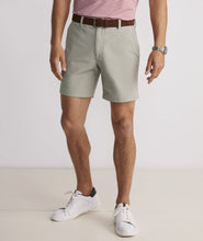 Load image into Gallery viewer, Vineyard Vines 7 Inch Performance On-The-Go Shorts in Khaki