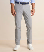 Load image into Gallery viewer, Vineyard Vines On-The-Go Pant in Ultimate Gray