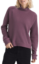 Load image into Gallery viewer, The North Face Women&#39;s Mock Neck Chabot Pullover in Midnight Mauve