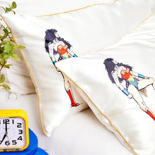 Load image into Gallery viewer, Wonder Woman x Kitsch King Satin Pillowcase Believe in Wonder