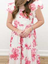 Load image into Gallery viewer, Looks Begin To Change Floral Print Maxi Dress