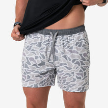 Load image into Gallery viewer, Burlebo 5.5" Athletic Shorts in White Camo