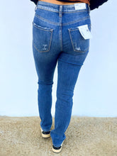 Load image into Gallery viewer, A New Woman High Rise Straight Leg Jeans