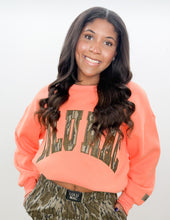 Load image into Gallery viewer, Lulu Mac Mossy Oak Bottomland Sweatshirt in Orange