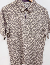 Load image into Gallery viewer, Southern Shirt Co. Men's Feathered Pursuit Printed Polo
