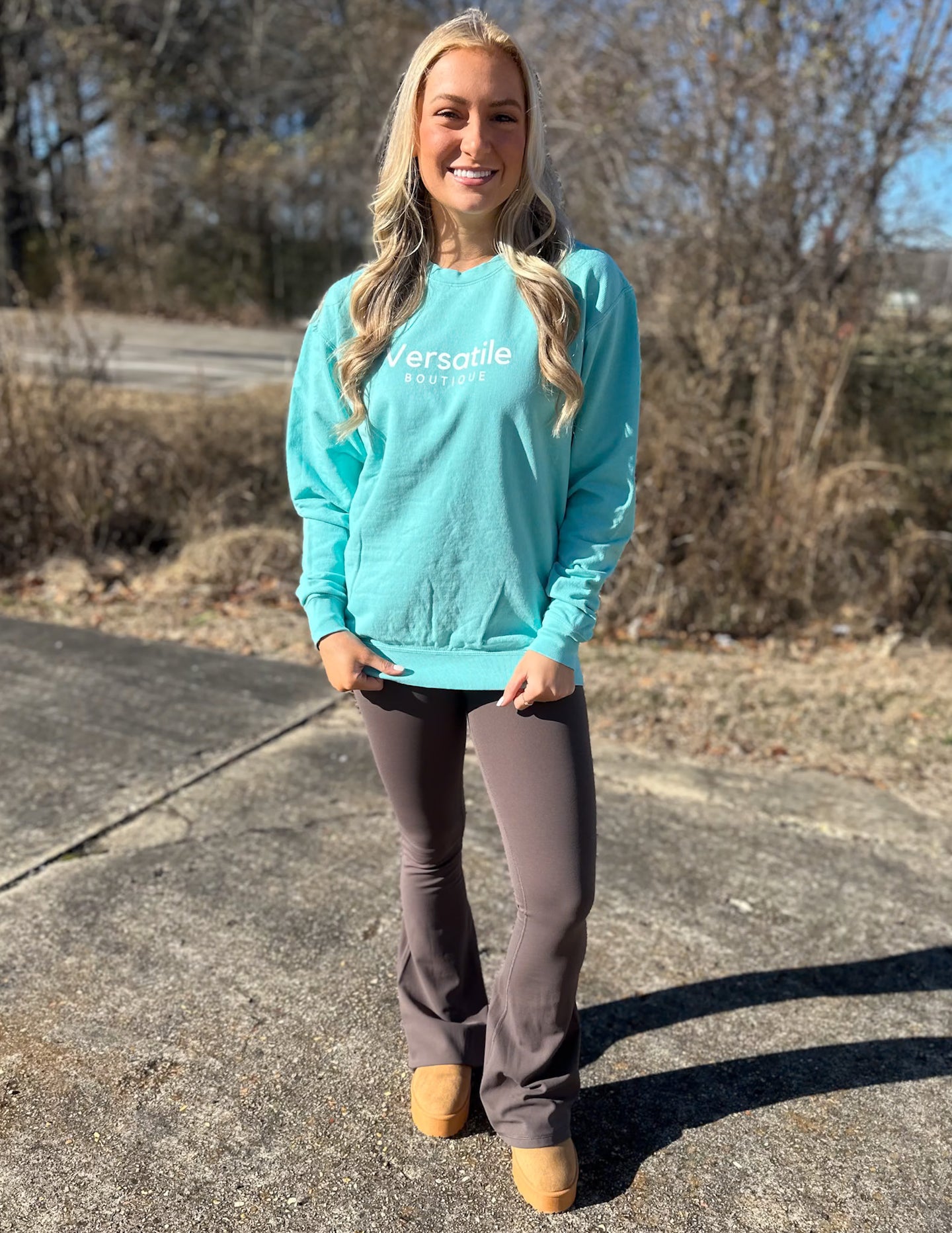 VB Comfort Color Logo Sweatshirt Chalky Mint