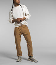 Load image into Gallery viewer, The North Face Men's Sprag 5-Pocket Pants in Utility Brown