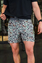 Load image into Gallery viewer, Burlebo 7&quot; Retro Duck Camo Athletic Shorts with Grey Liner