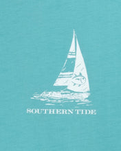 Load image into Gallery viewer, Southern Tide Men&#39;s Set Sail Tri SS Tee