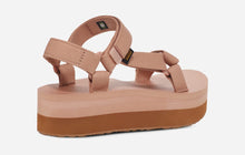 Load image into Gallery viewer, Teva Women&#39;s Flatform Universal Sandal Maple Sugar/Lion