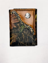 Load image into Gallery viewer, Camo Trifold Wallet