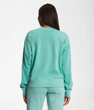 Load image into Gallery viewer, The North Face Women’s Garment Dye Crew Wasabi